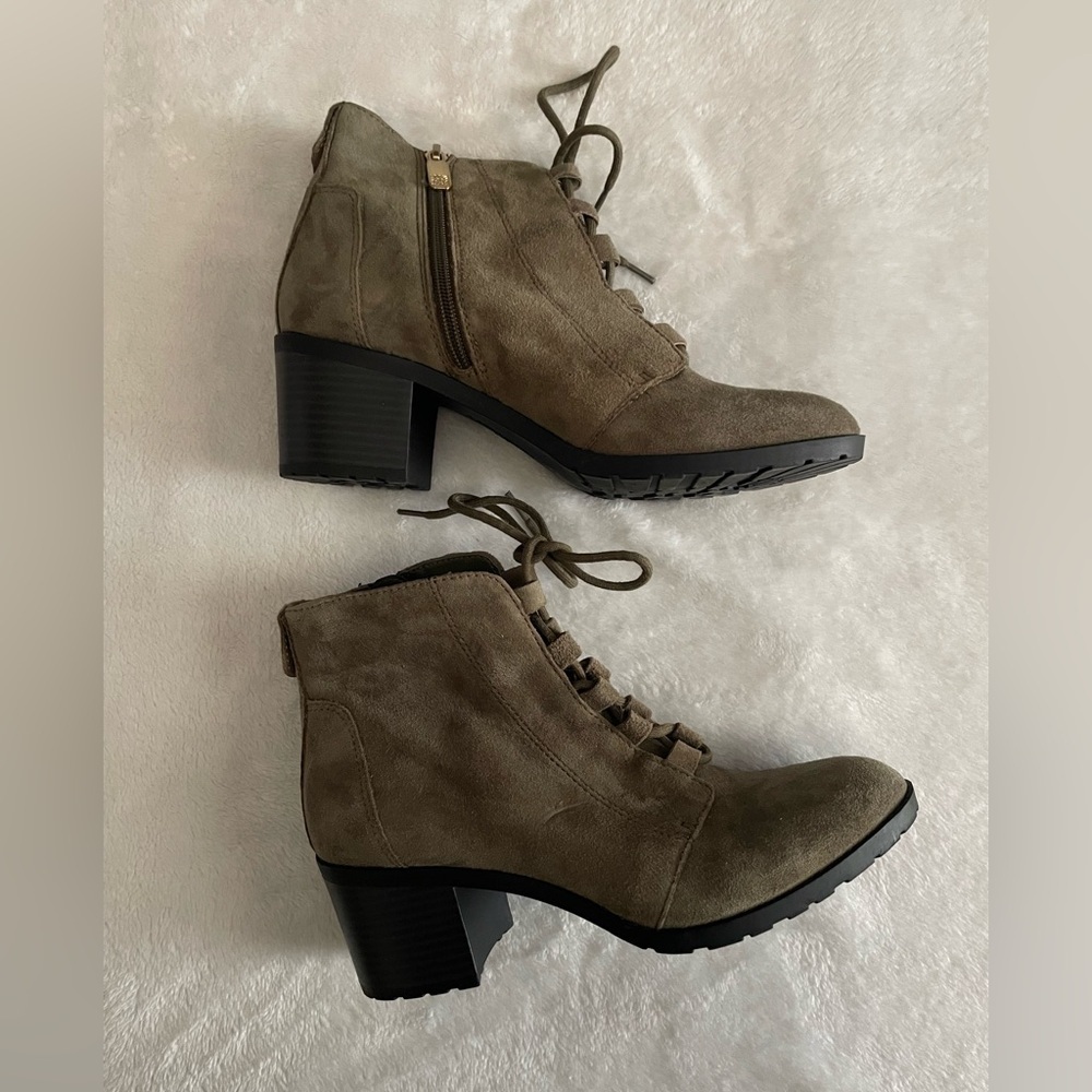 Anne Klein Women’s 8M Stylish Green Suede Leather Upper Ankle Boots